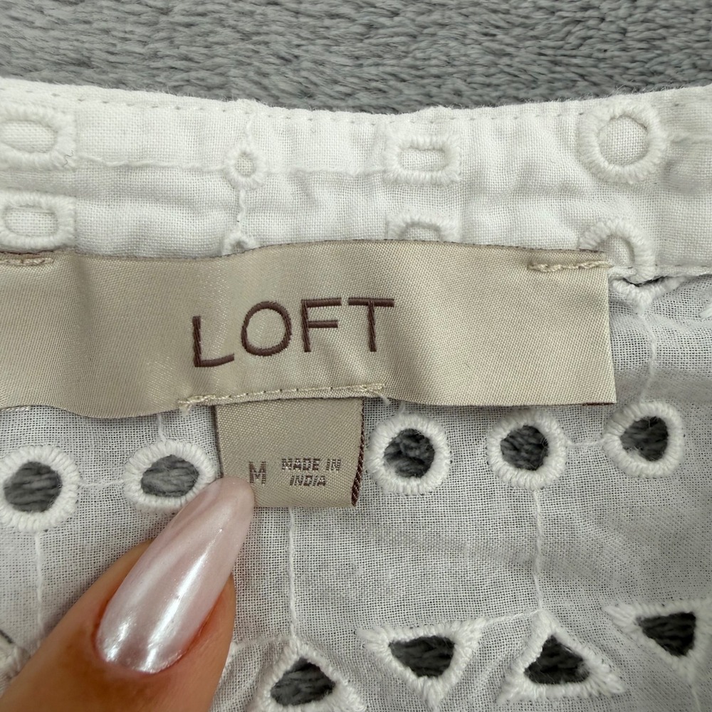 LOFT Blouse Top Womens Size M White Eyelet Cotton Split Neck Tiered Bell Sleeve - Picture 3 of 11
